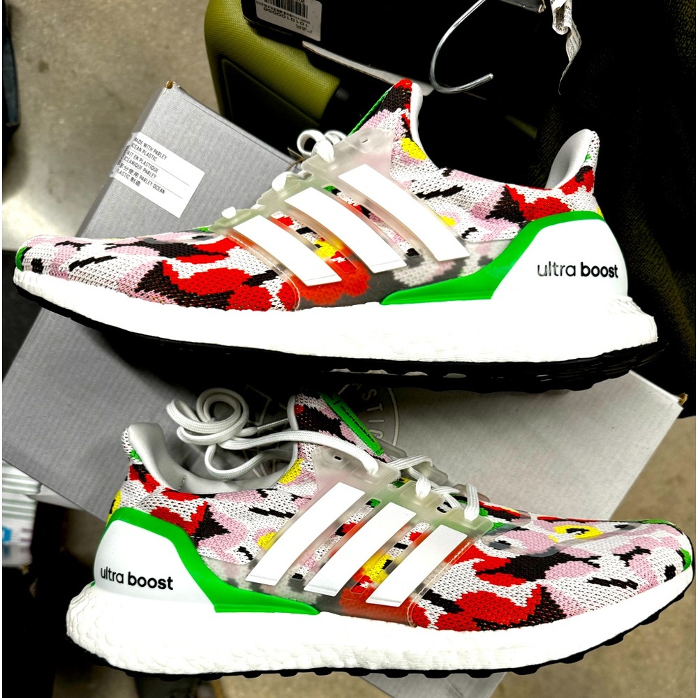 Adidas ultraboost marimekko